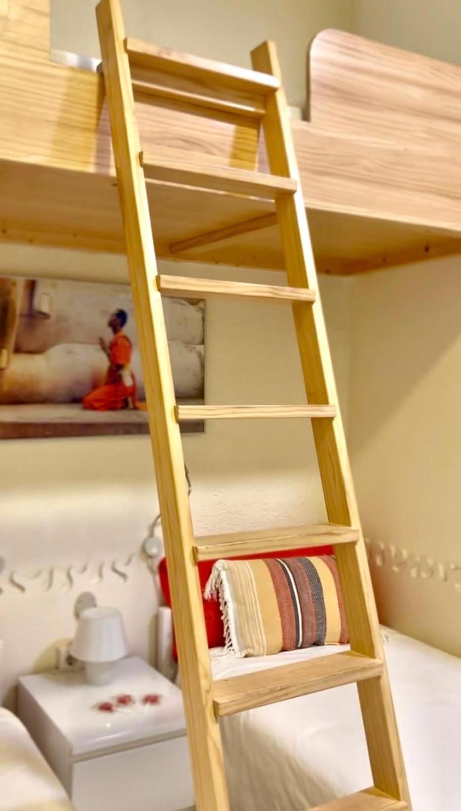 Dreibettzimmer mit Gemeinschaftsbad